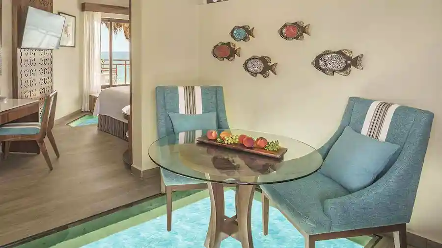 All-inclusive Palafitos over water accommodaties.